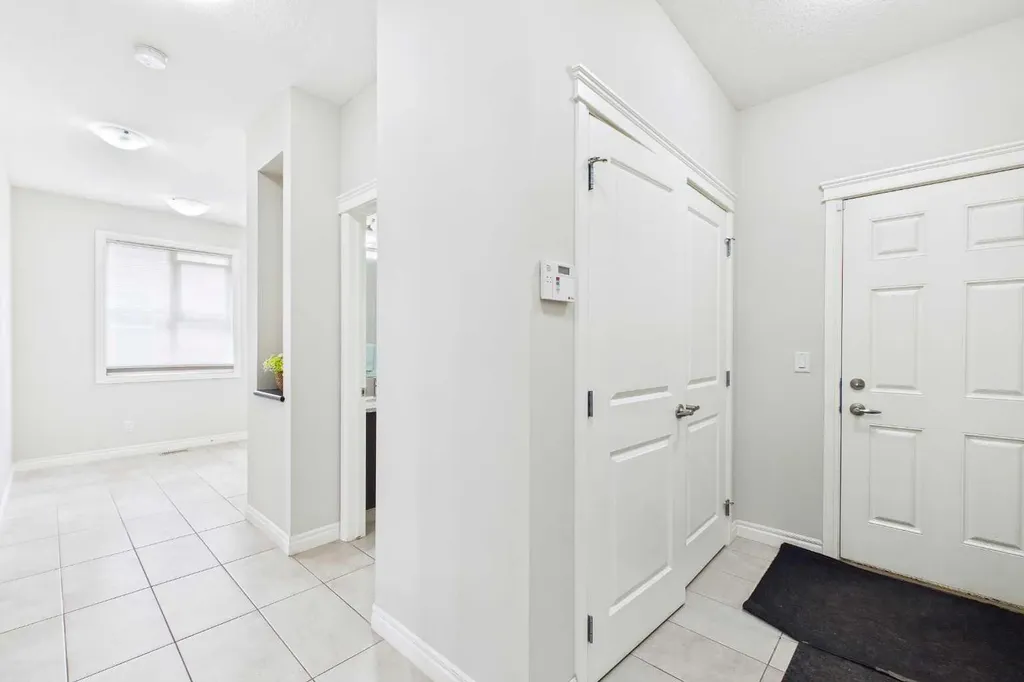 66 Nolanhurst Way NW Calgary AB T3R 0Z1