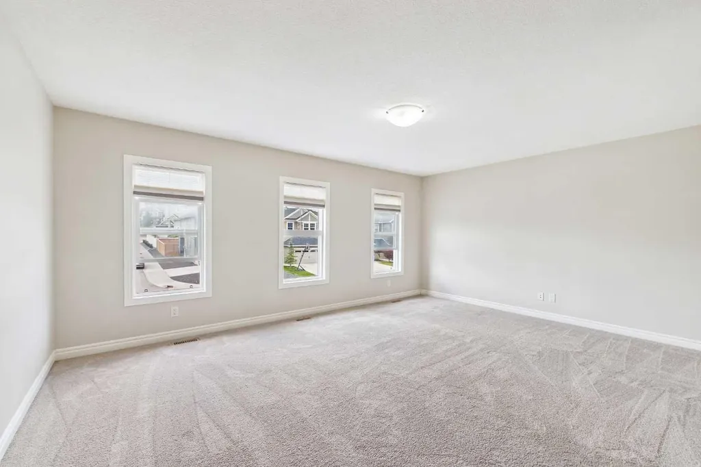 66 Nolanhurst Way NW Calgary AB T3R 0Z1