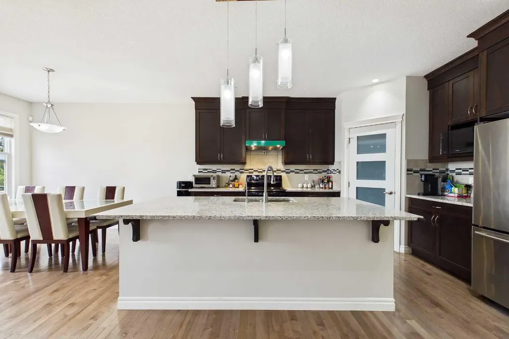 66 Nolanhurst Way NW Calgary AB T3R 0Z1