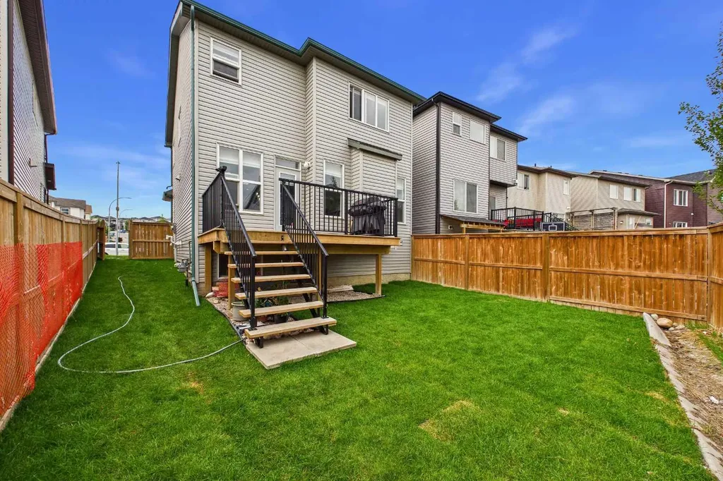 66 Nolanhurst Way NW Calgary AB T3R 0Z1