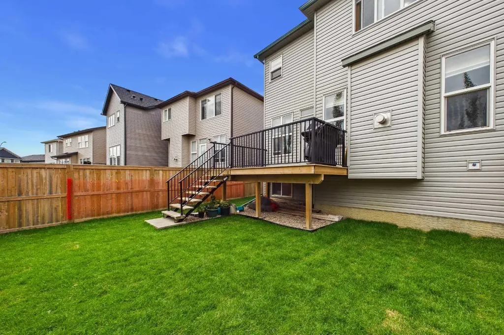 66 Nolanhurst Way NW Calgary AB T3R 0Z1