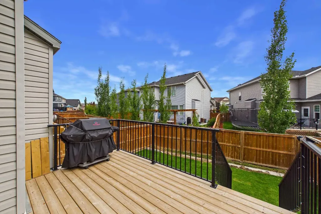 66 Nolanhurst Way NW Calgary AB T3R 0Z1