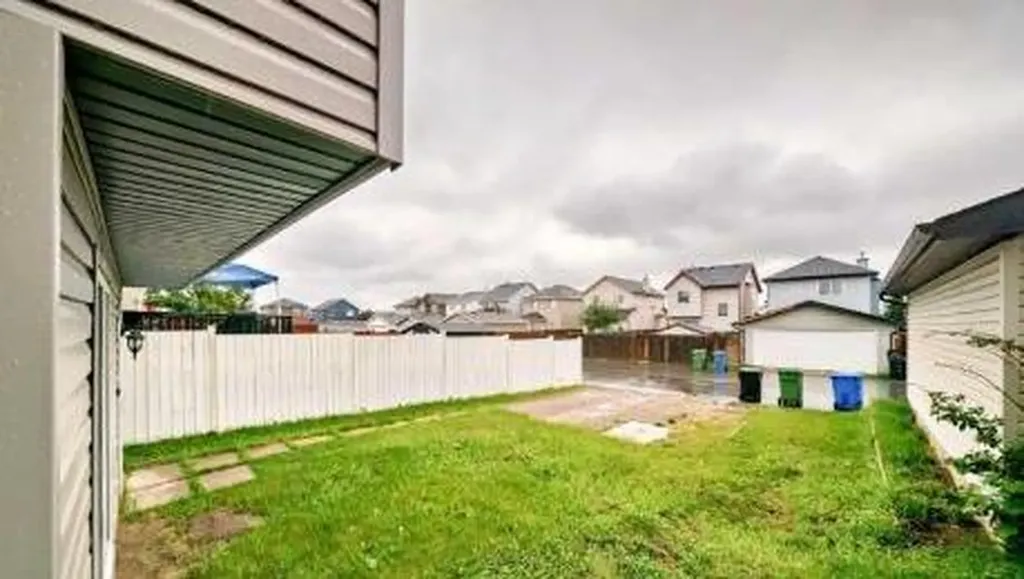 202 Saddlemead Green NE Calgary AB T3J4M7