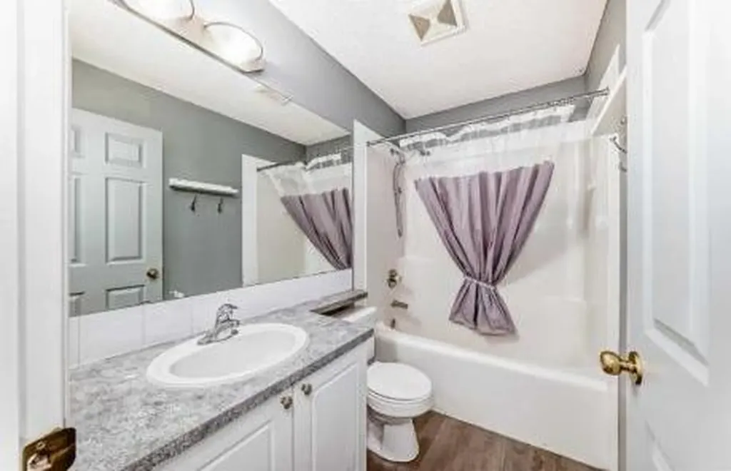 202 Saddlemead Green NE Calgary AB T3J4M7