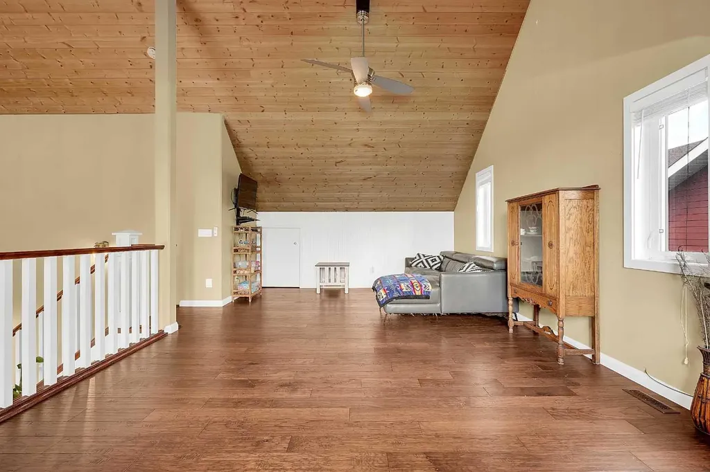 471 Summer Crescent Rural Ponoka County AB T4L 2N3