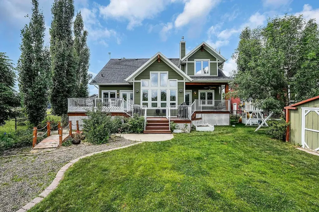 471 Summer Crescent Rural Ponoka County AB T4L 2N3