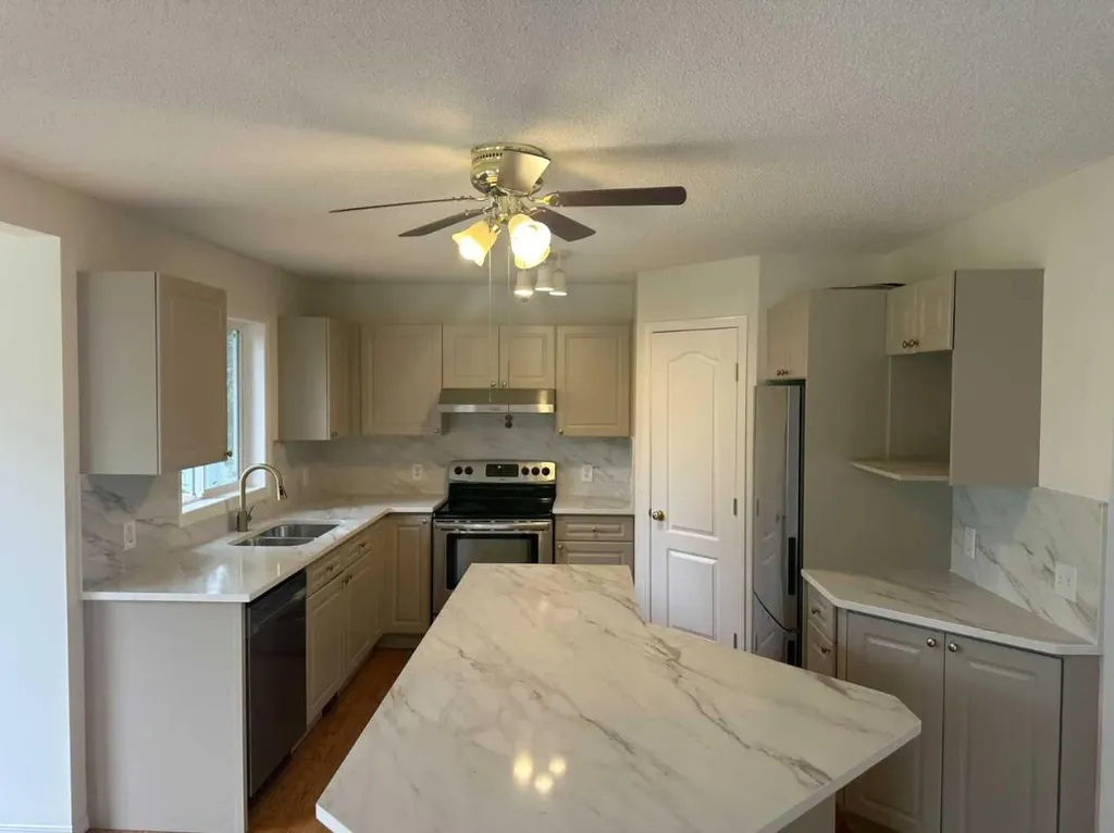 151 Citadel Green NW Calgary AB T3G 4G5