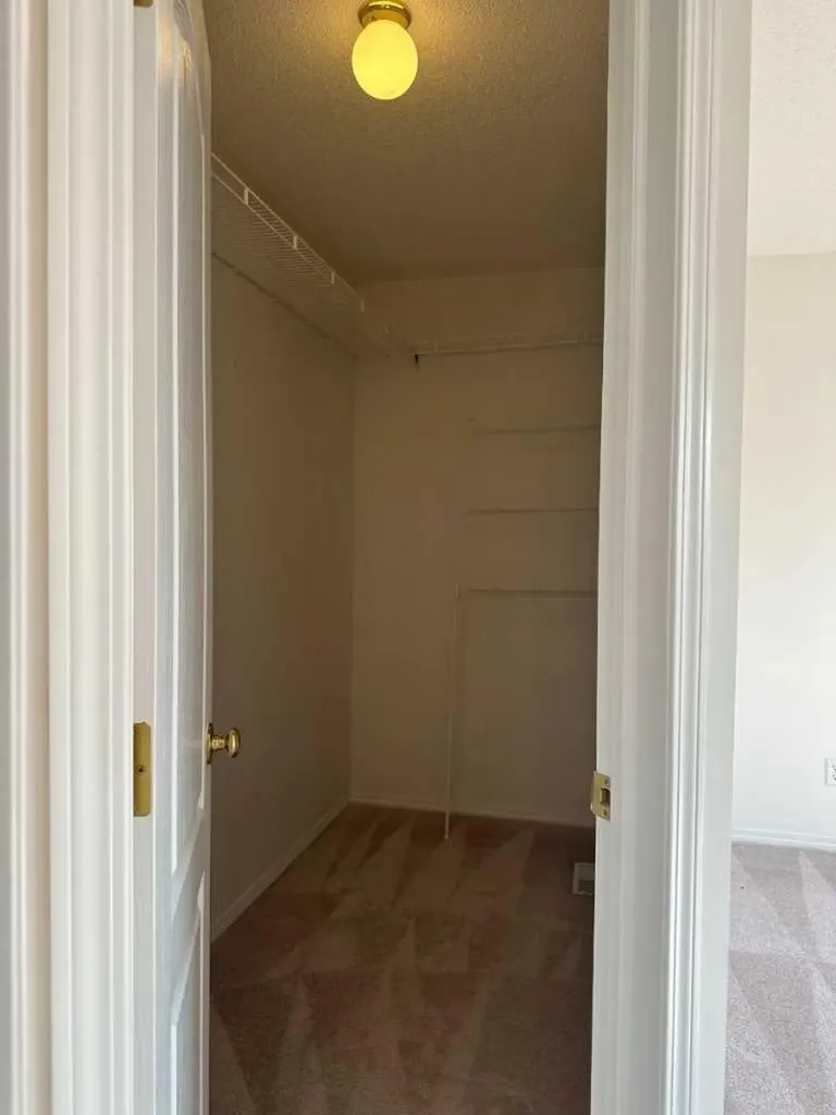 151 Citadel Green NW Calgary AB T3G 4G5