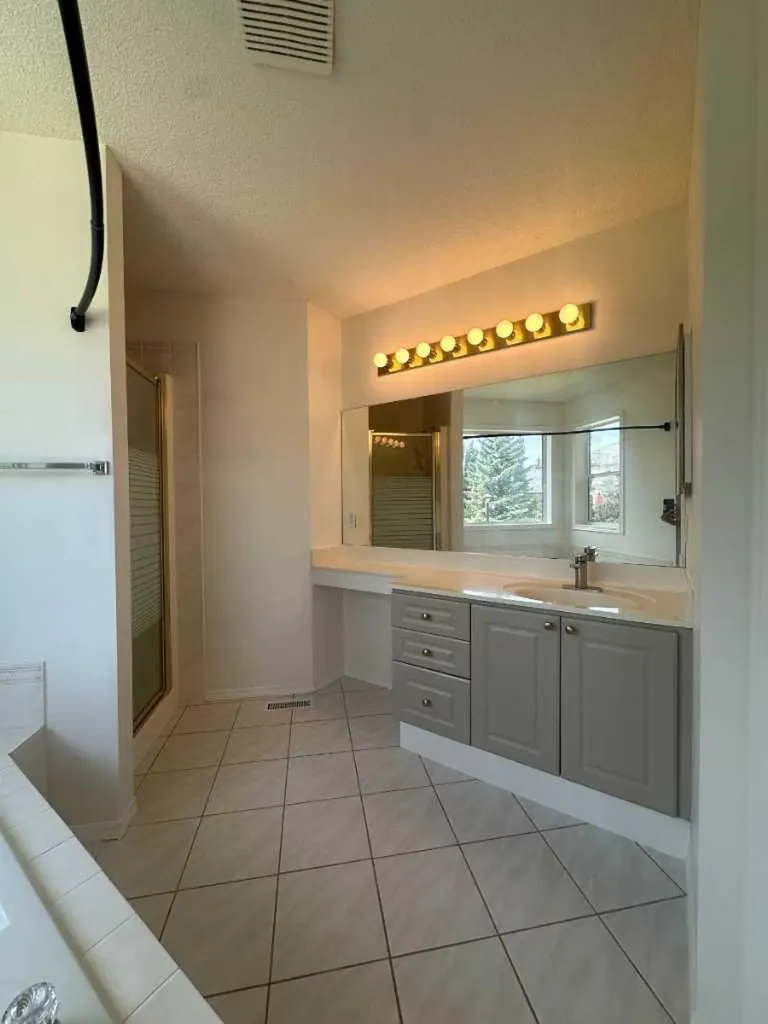 151 Citadel Green NW Calgary AB T3G 4G5