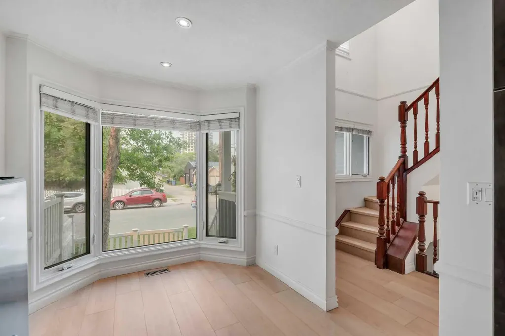 834 2 Avenue NW Calgary AB T2N0E5