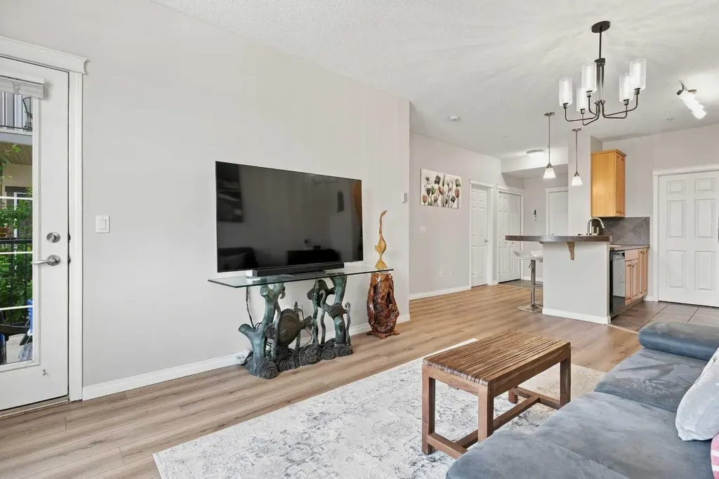 25 Prestwick Drive SE Calgary AB T2Z 4Z1