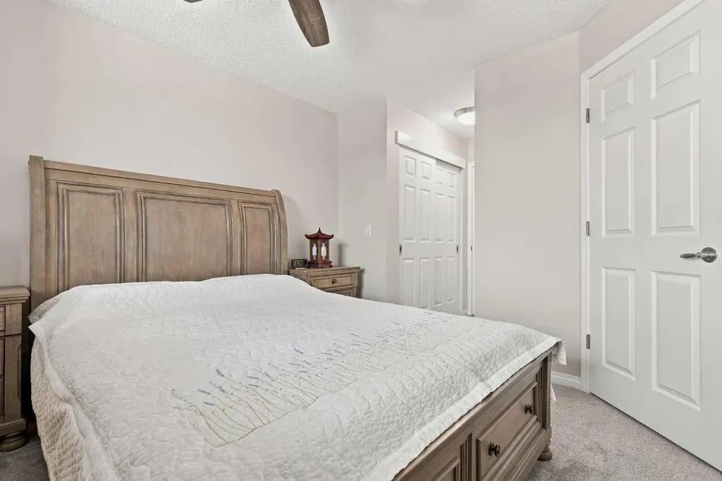 25 Prestwick Drive SE Calgary AB T2Z 4Z1