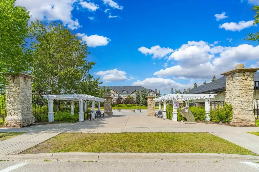 25 Prestwick Drive SE Calgary AB T2Z 4Z1