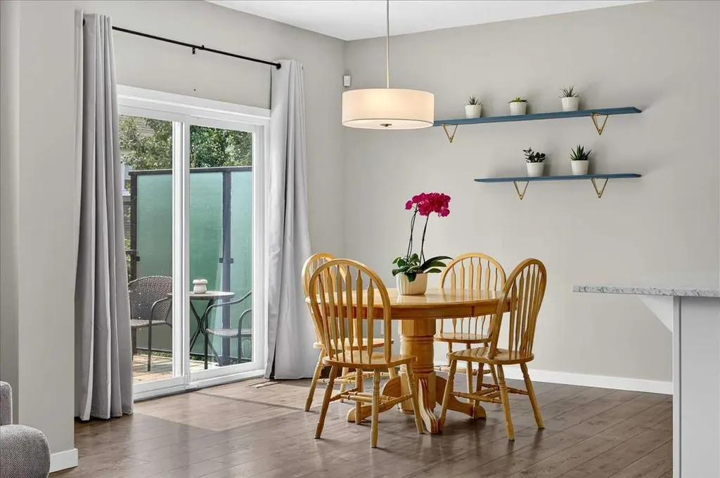 195 Mahogany Passage SE Calgary AB T3M 2J7