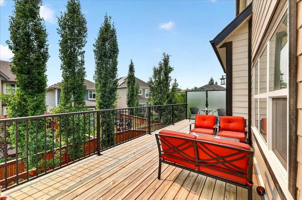 195 Mahogany Passage SE Calgary AB T3M 2J7