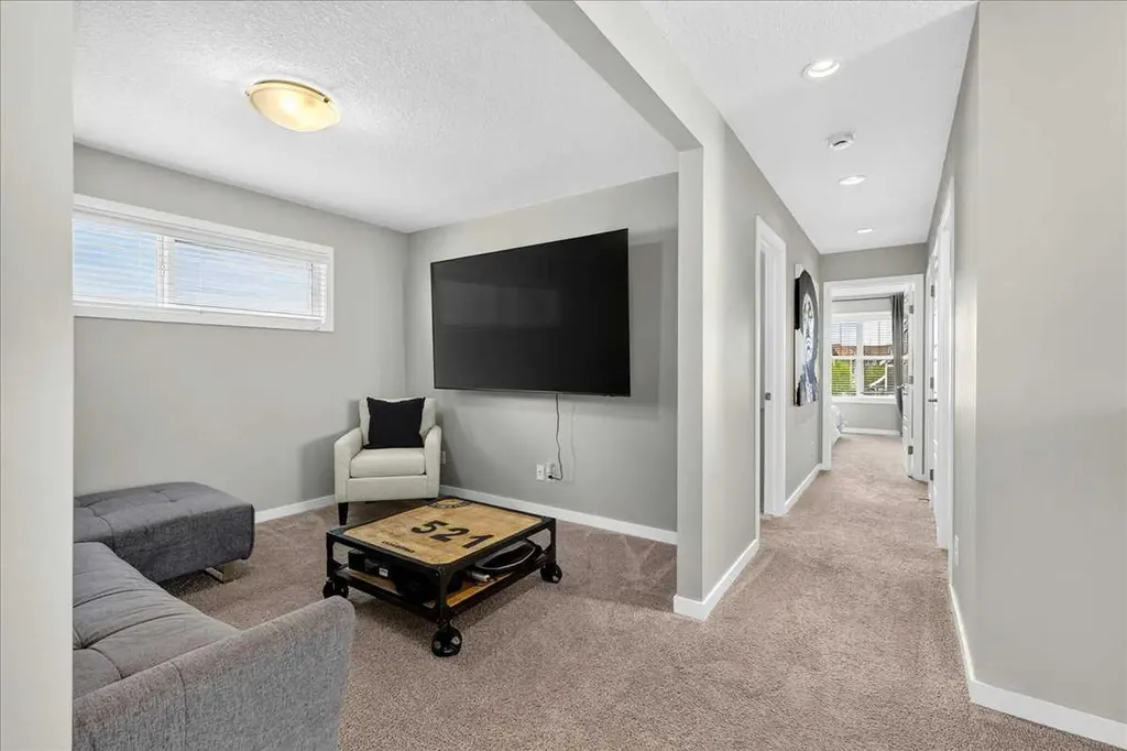195 Mahogany Passage SE Calgary AB T3M 2J7