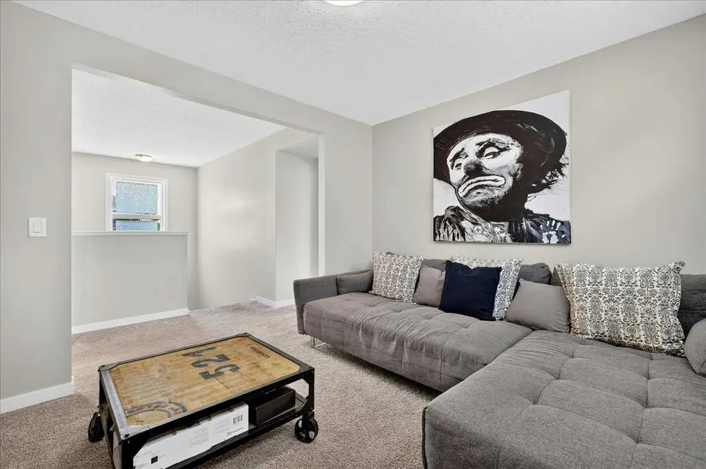 195 Mahogany Passage SE Calgary AB T3M 2J7