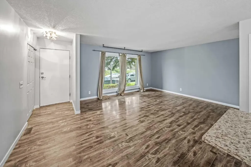 227 Manora Crescent NE Calgary AB T2A4S4