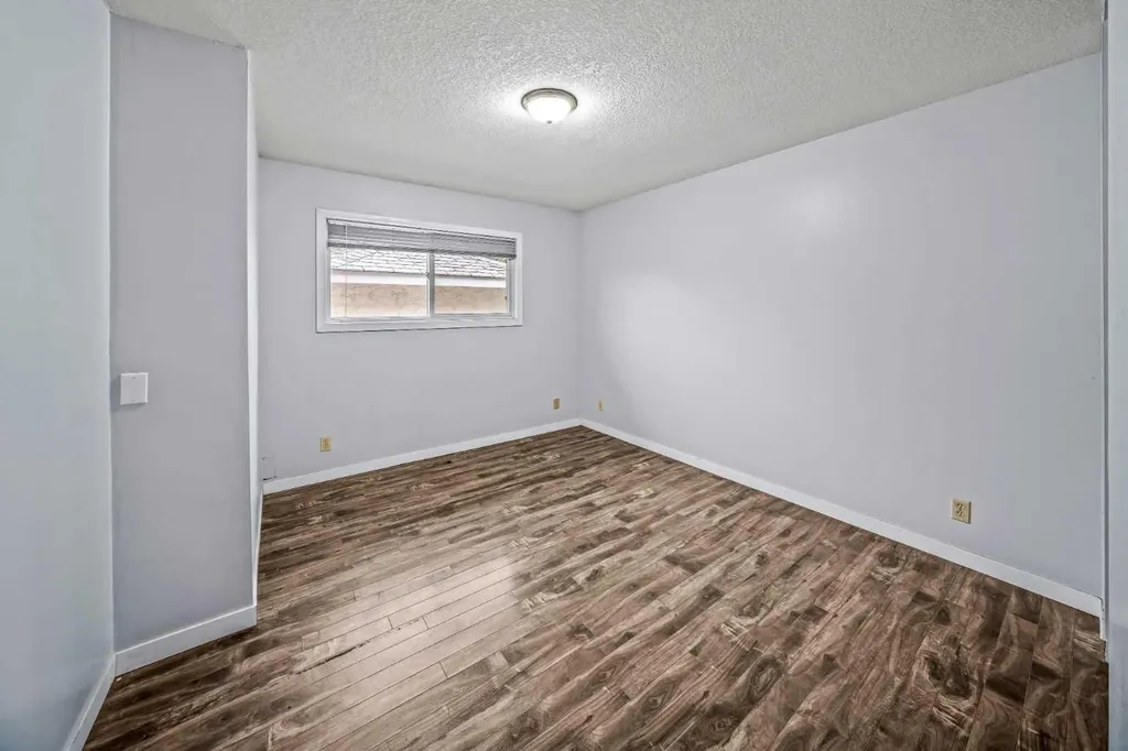 227 Manora Crescent NE Calgary AB T2A4S4