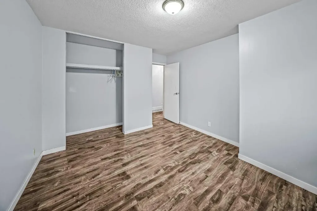 227 Manora Crescent NE Calgary AB T2A4S4