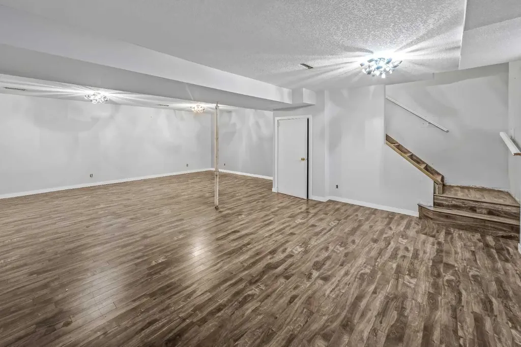 227 Manora Crescent NE Calgary AB T2A4S4