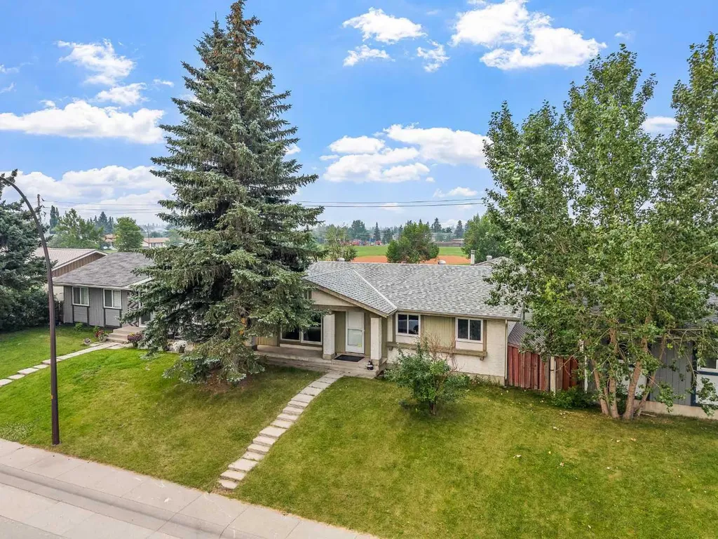227 Manora Crescent NE Calgary AB T2A4S4