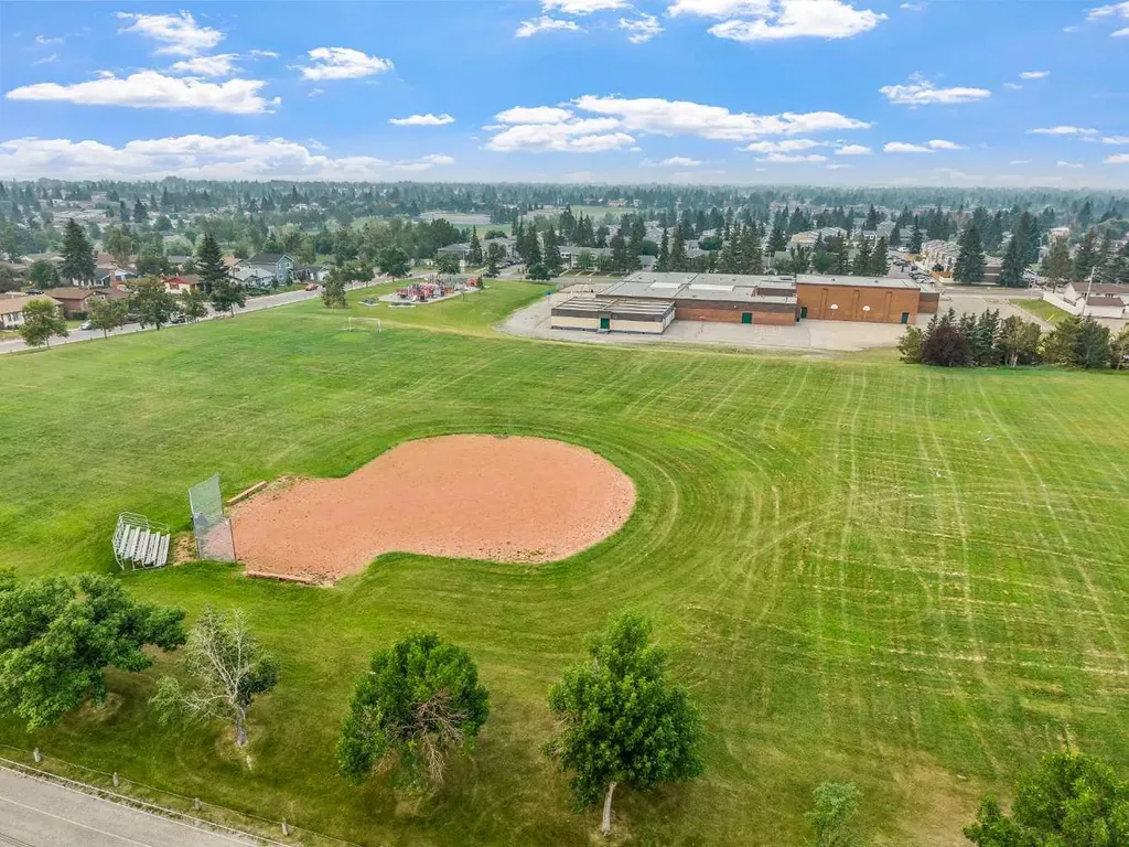 227 Manora Crescent NE Calgary AB T2A4S4