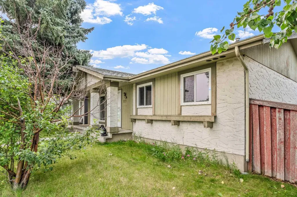 227 Manora Crescent NE Calgary AB T2A4S4