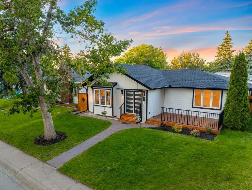 44 Fraser Road SE Calgary AB T2H1E3