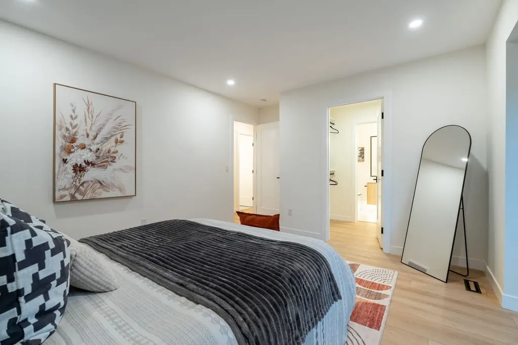 44 Fraser Road SE Calgary AB T2H1E3