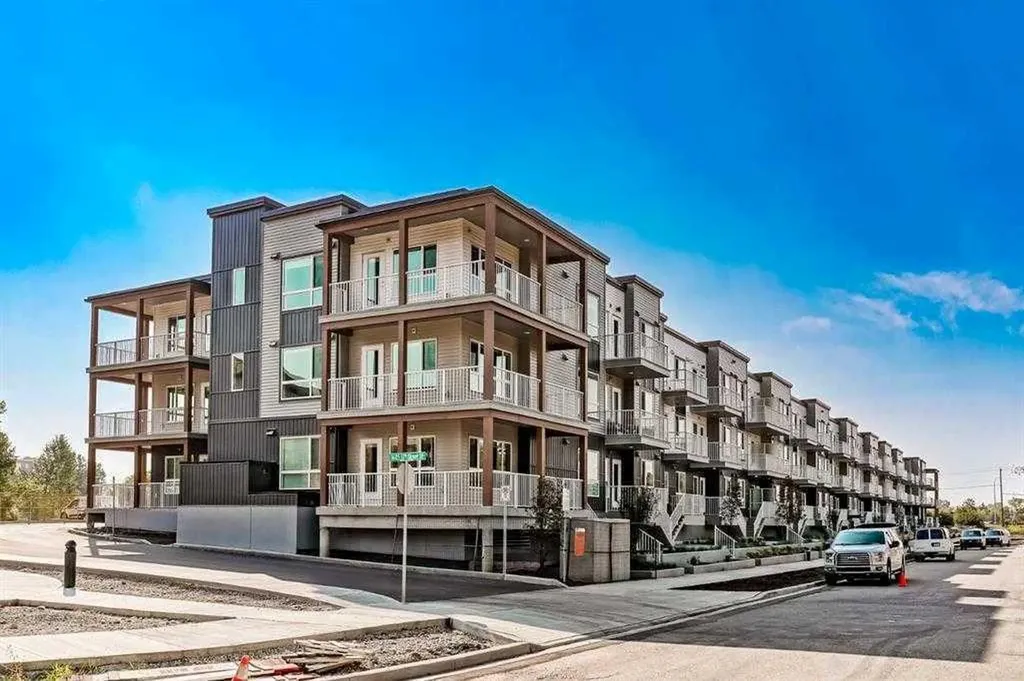 1605 17 Street SE Calgary AB T2G2L7