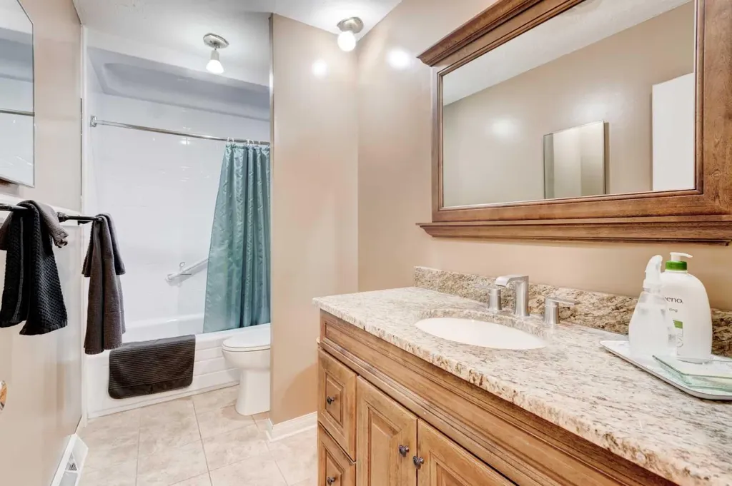508 99 Avenue SE Calgary AB T2J 0K2