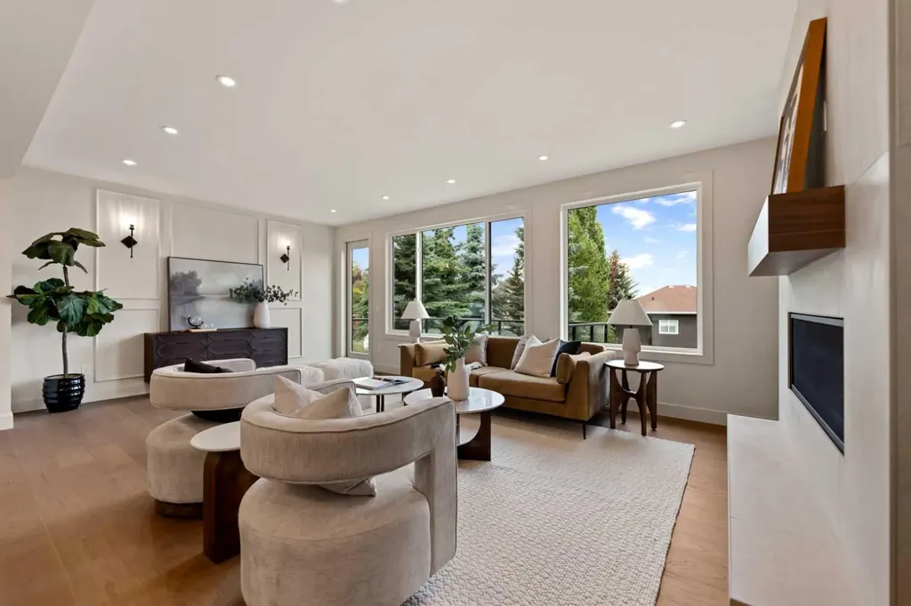 52 Patterson Rise SW Calgary AB T3H2E3