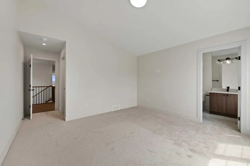 52 Patterson Rise SW Calgary AB T3H2E3