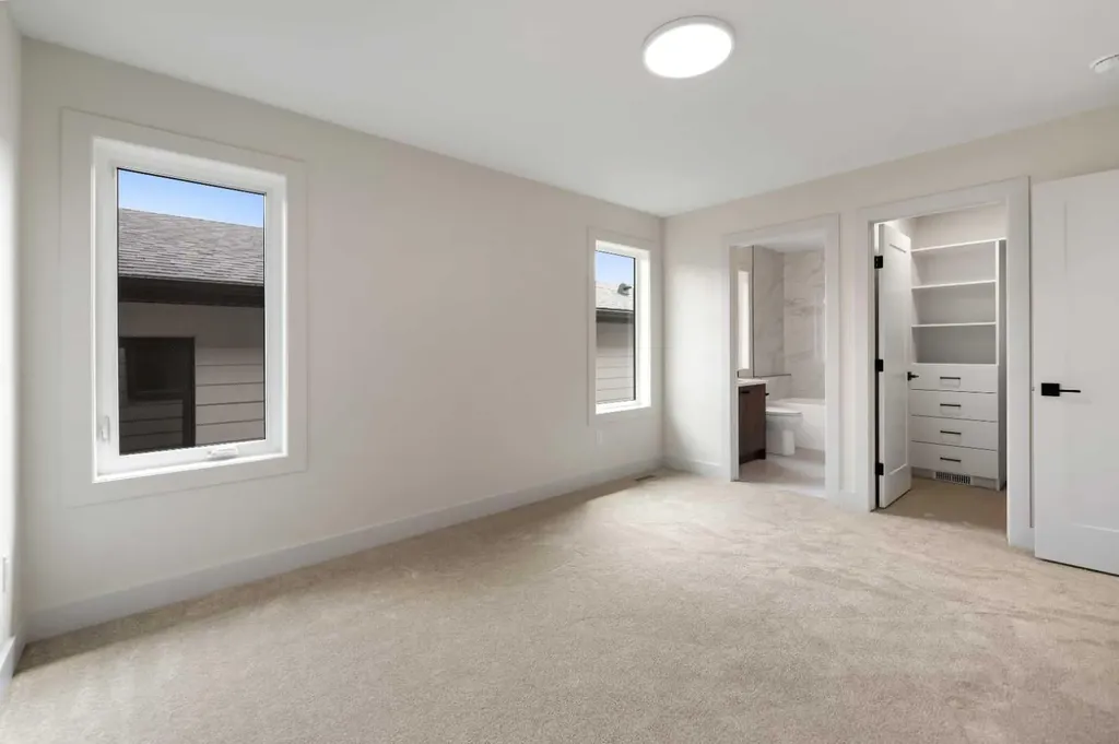 52 Patterson Rise SW Calgary AB T3H2E3