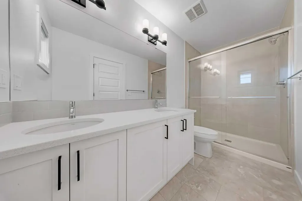 834 Bayview Terrace SW Airdrie AB T4B5M5