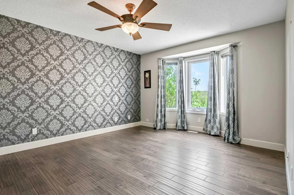 443 Riverside Green NW High River AB T1V 2B6
