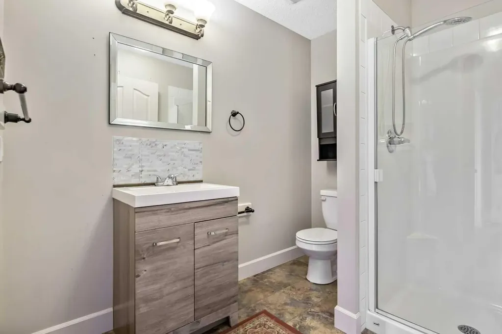 443 Riverside Green NW High River AB T1V 2B6