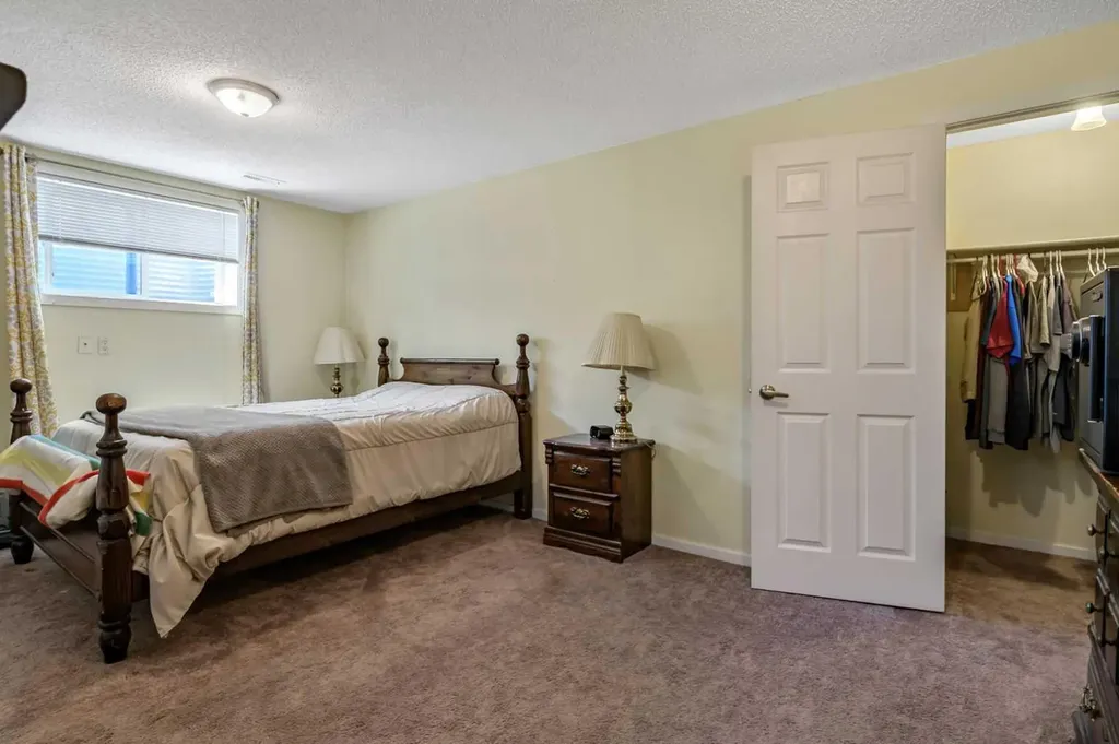 443 Riverside Green NW High River AB T1V 2B6