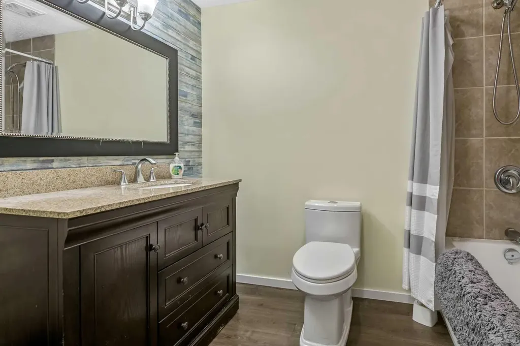 443 Riverside Green NW High River AB T1V 2B6