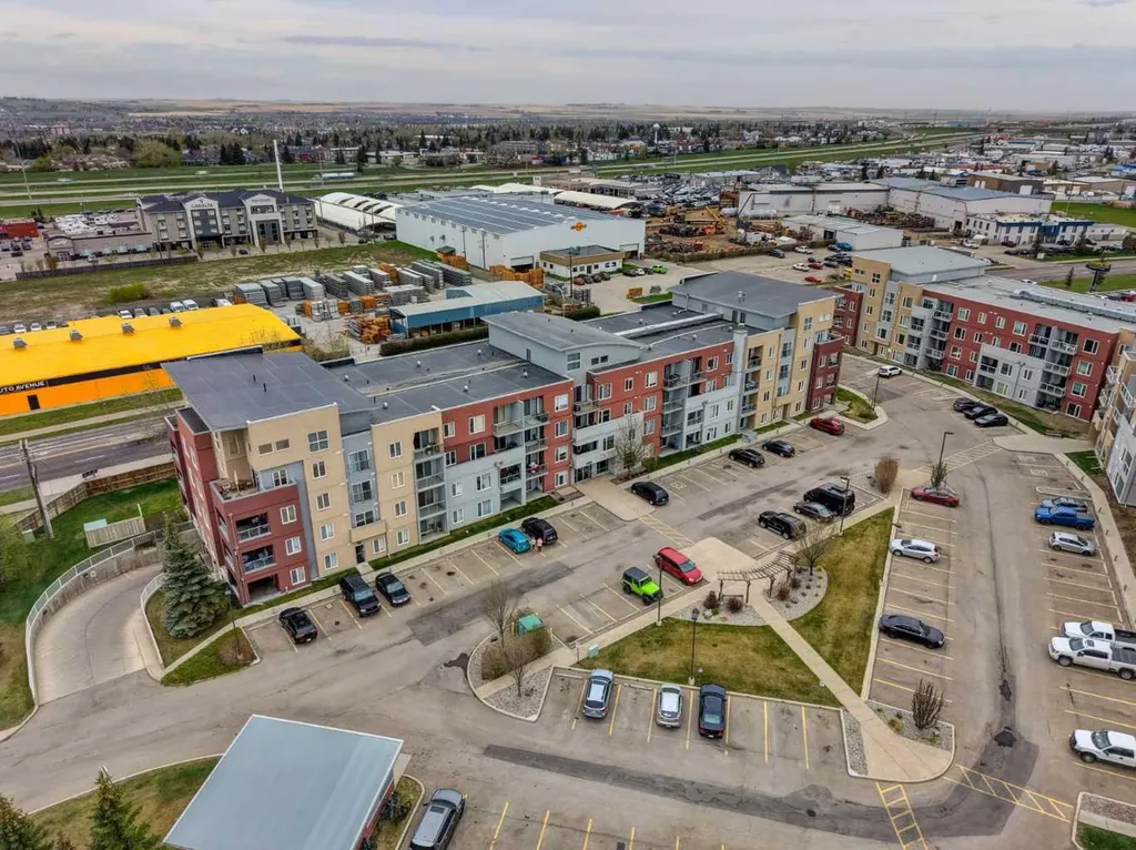 604 East Lake Boulevard NE Airdrie AB T4A 0G5