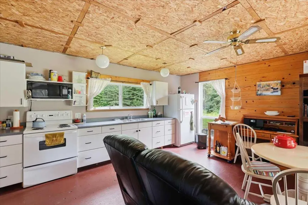 1301 Glen Haven Crescent Mulhurst Bay AB T0C 2C0