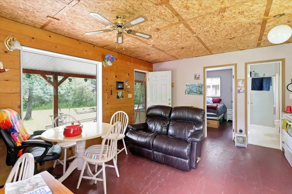 1301 Glen Haven Crescent Mulhurst Bay AB T0C 2C0