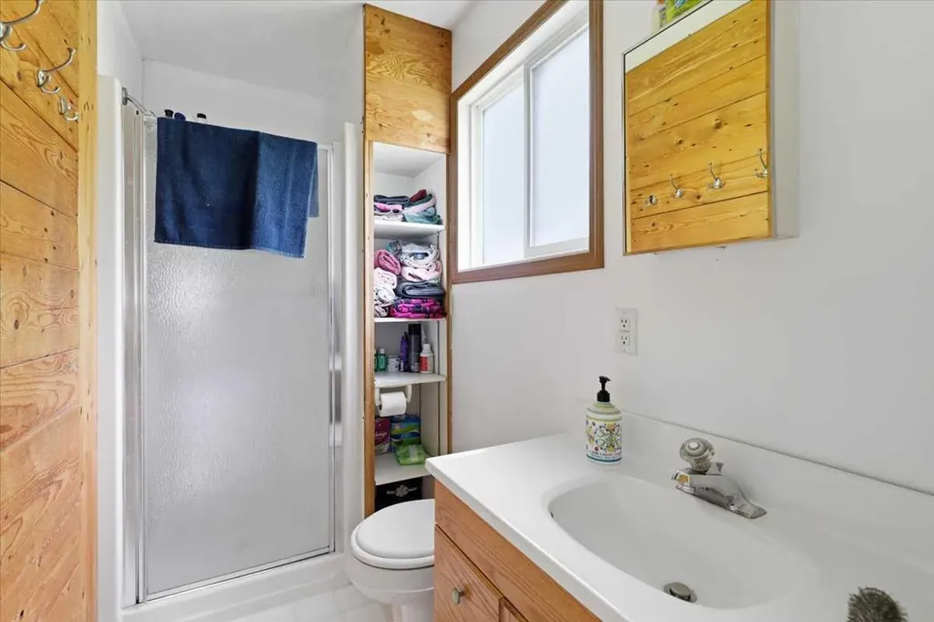 1301 Glen Haven Crescent Mulhurst Bay AB T0C 2C0