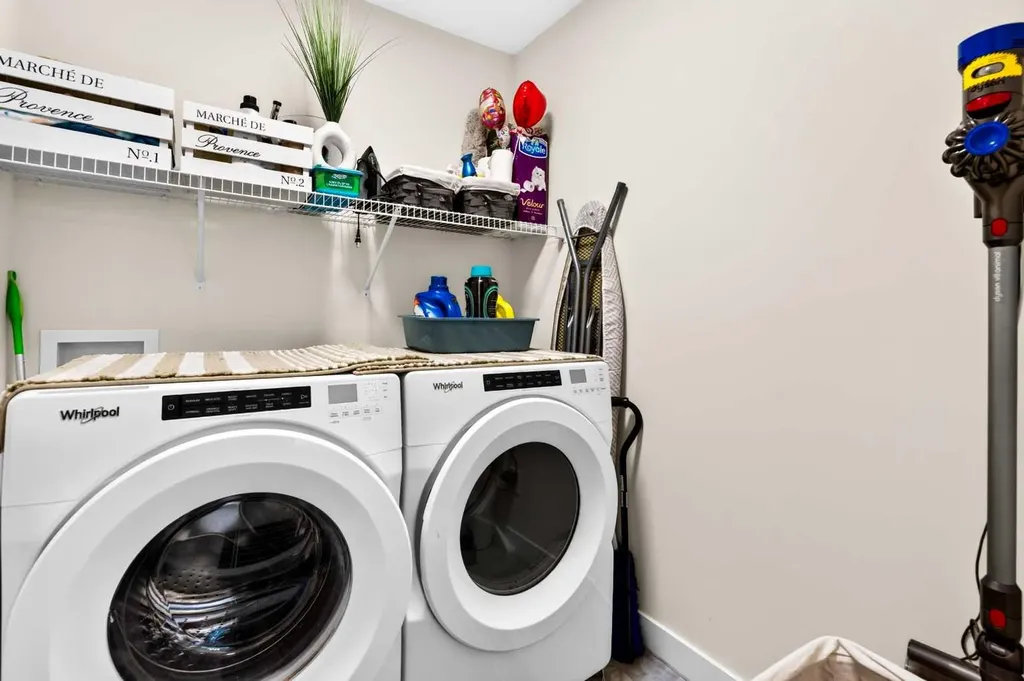 43 Hotchkiss Row SE Calgary AB T3S 0J5