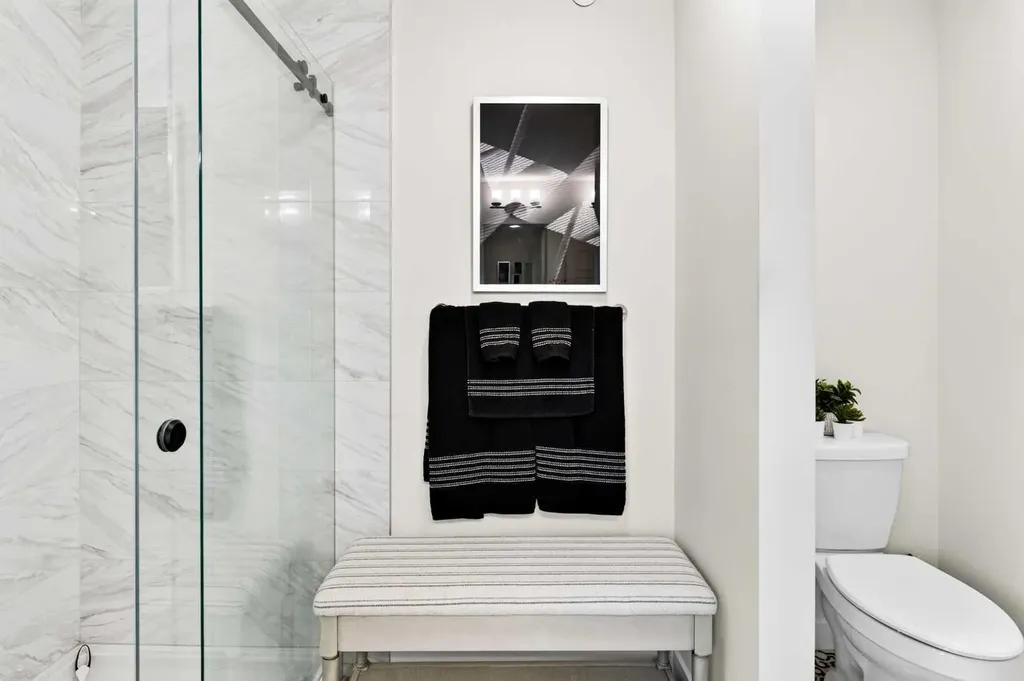 43 Hotchkiss Row SE Calgary AB T3S 0J5