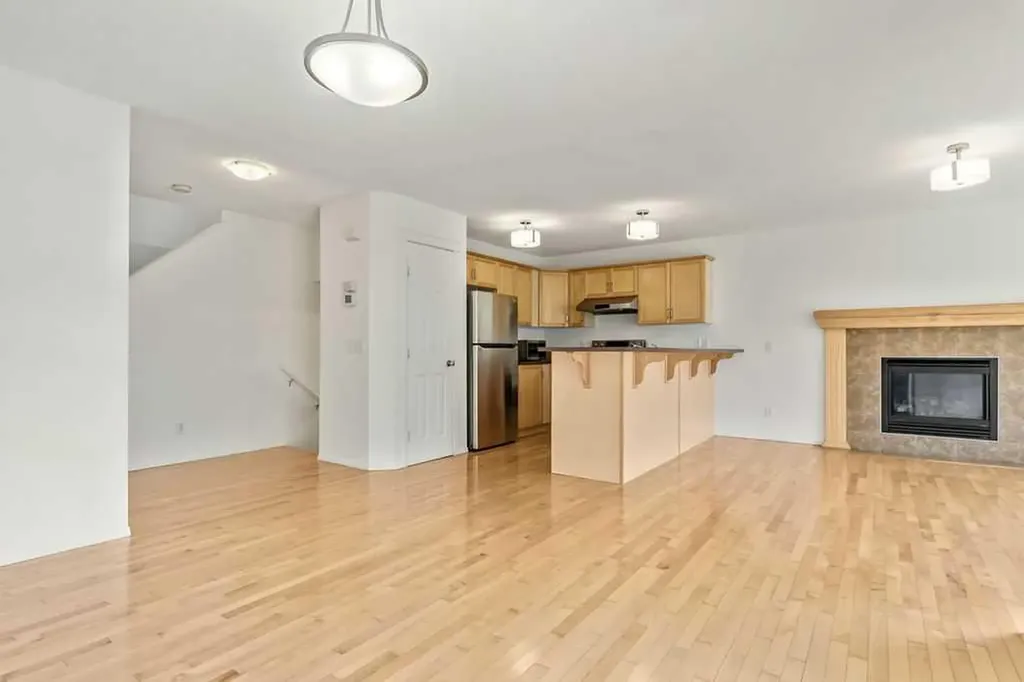 280 Panora Close NW Calgary AB T3K 0G3