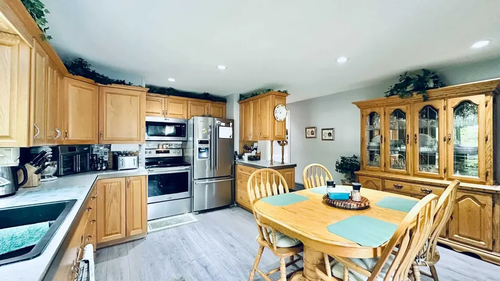 506, 13441 665a Township Beaver Lake AB T0A2C1