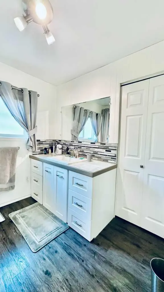 506, 13441 665a Township Beaver Lake AB T0A2C1