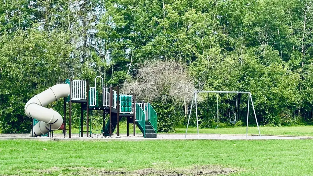 506, 13441 665a Township Beaver Lake AB T0A2C1